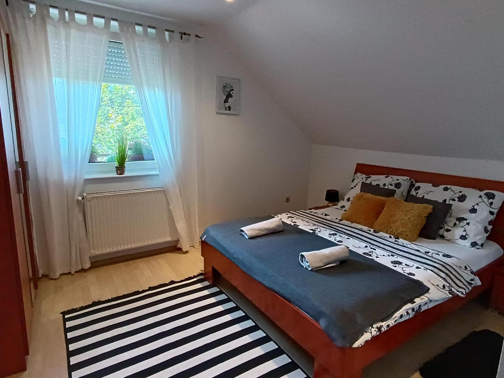 Zala Holiday Apartman เคสเท ภายนอก รูปภาพ